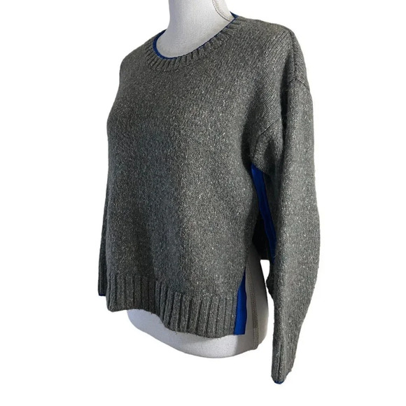 TopShop Gray Sweater Size 2 Side Slits Blue Trim Pullover Crewneck Long Sleeves - Picture 2 of 6